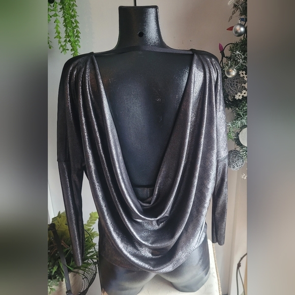Silence + Noise Grey Shimmery Draped Back Top S - Picture 5 of 7